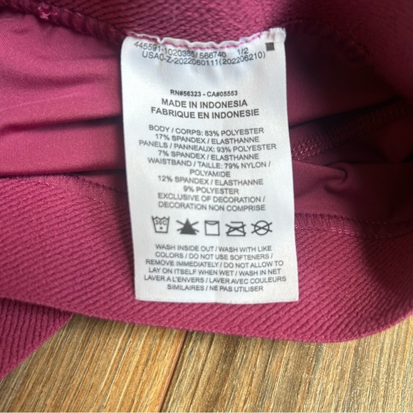 Nike Pro Pink and Maroon Bike Shorts Performance Fit - Picture 3 of 5